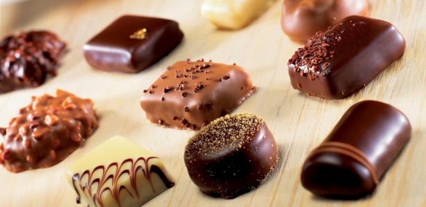 Bombons feitos com chocolate francês Valrhona, que abriu sua primeira loja no Brasil